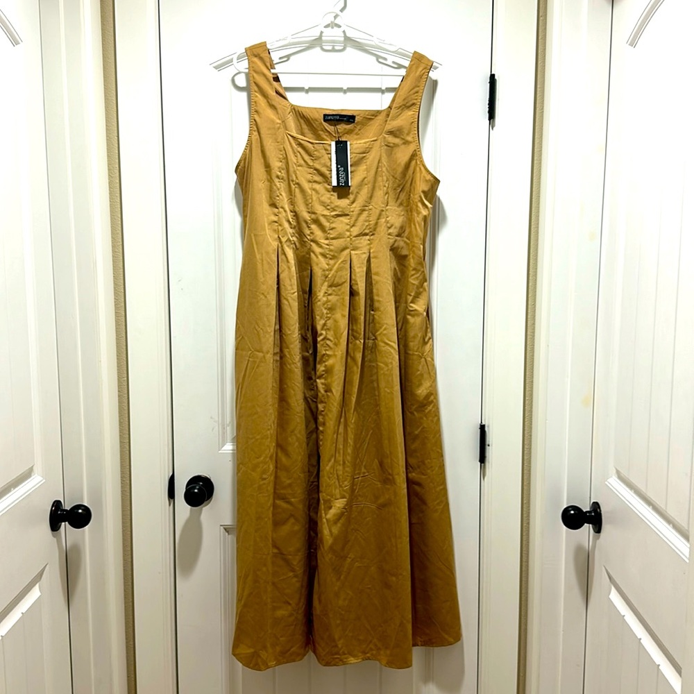 Khaki Dress with pockets NWT